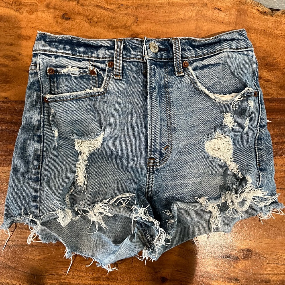 Abercrombie & Fitch high rise mom shorts -26/2